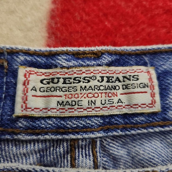 Vintage Guess jeans - Picture 2 of 3